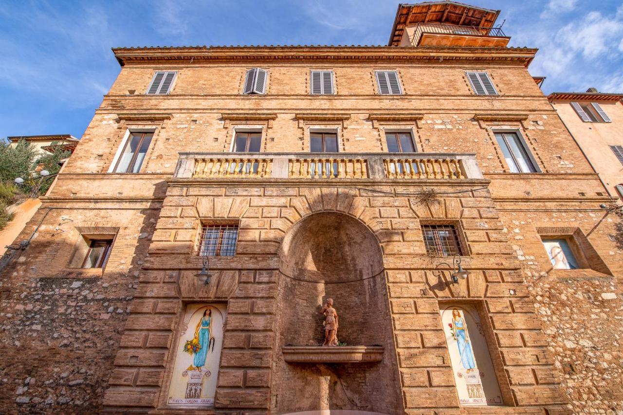 Hotel Trevi Palazzo Natalini エクステリア 写真